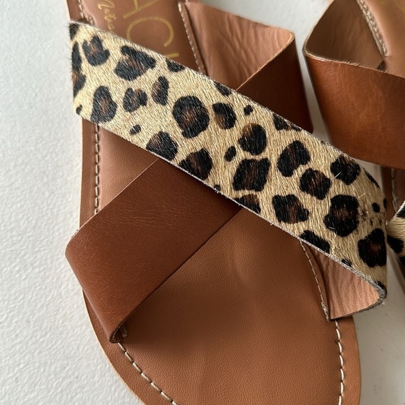 Matisse Beach Pebble Sandals Criss-Cross Leopard Print Leather Sz 10 Preppy Chic - Picture 2 of 11